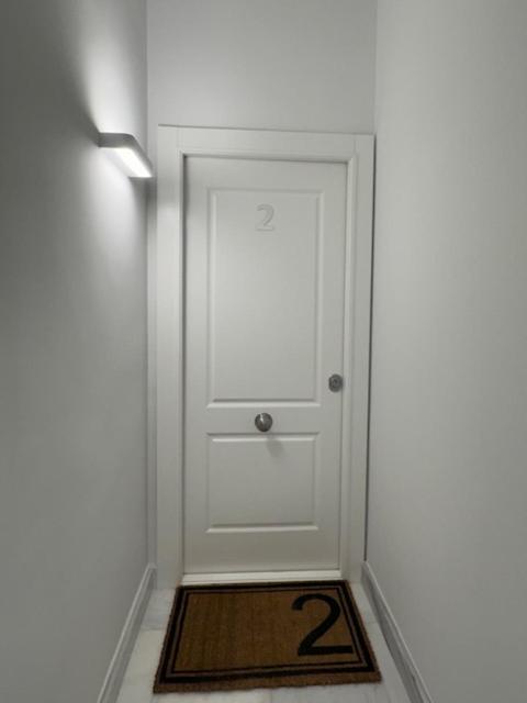 Casa De Huespedes Almirante Madrid Apartment Ngoại thất bức ảnh