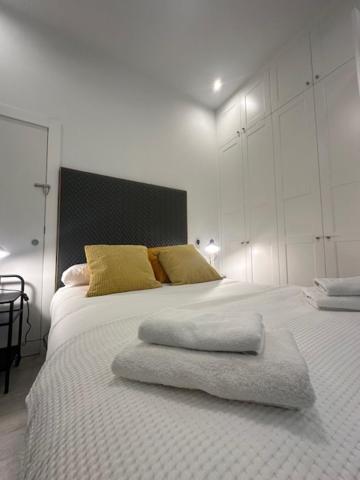 Casa De Huespedes Almirante Madrid Apartment Ngoại thất bức ảnh