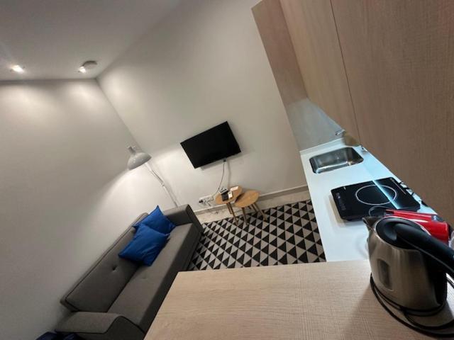 Casa De Huespedes Almirante Madrid Apartment Ngoại thất bức ảnh