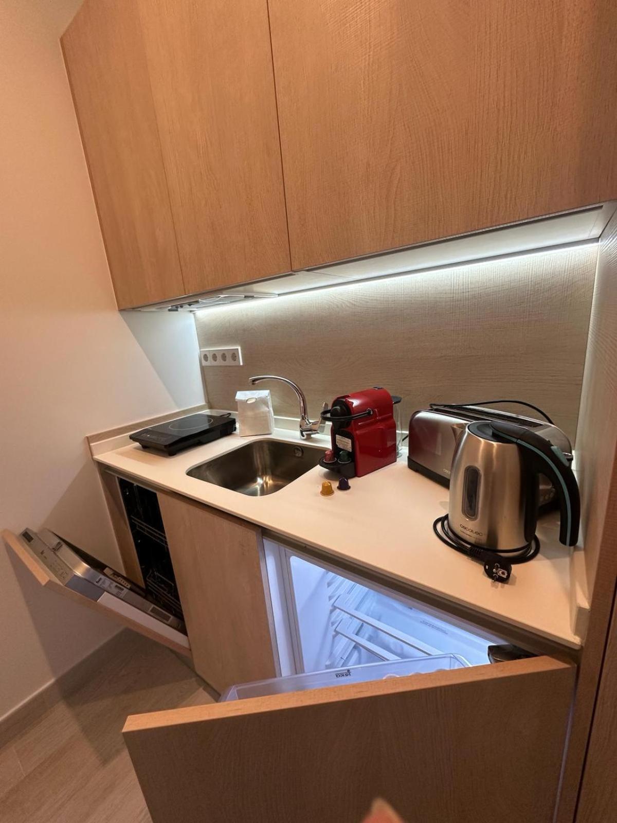 Casa De Huespedes Almirante Madrid Apartment Ngoại thất bức ảnh