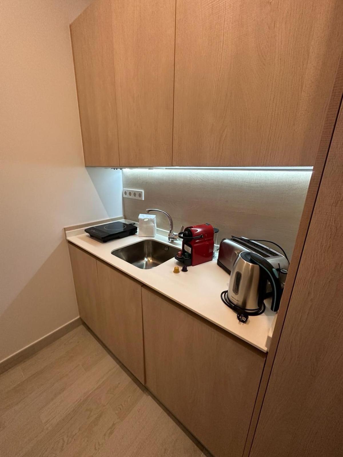 Casa De Huespedes Almirante Madrid Apartment Ngoại thất bức ảnh